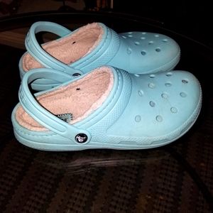 faux fur lined crocs